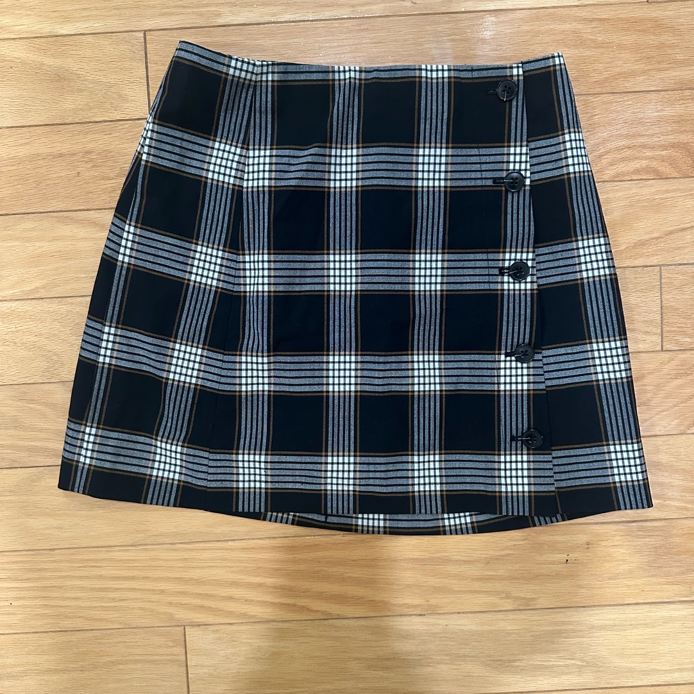 Aritzia Plaid Button-Down Skirt